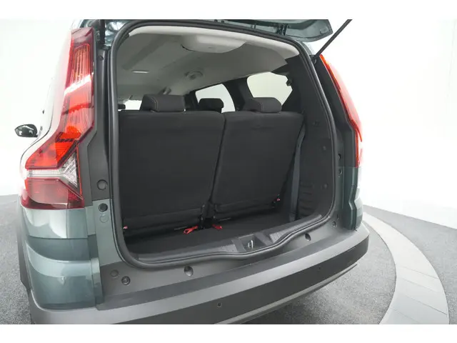 Dacia Jogger TCe 110 Extreme 2025 Benzine 66