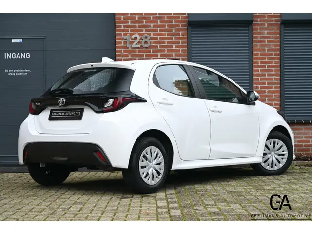 Toyota Yaris 1.0 VVT-i Comfort 2022 Benzine 2