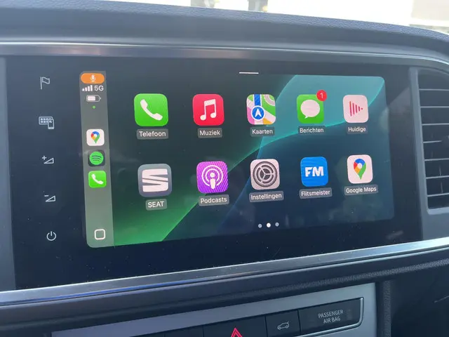 SEAT Ateca 1.5 TSi DSG FR Business Intense 2022 Benzine 18