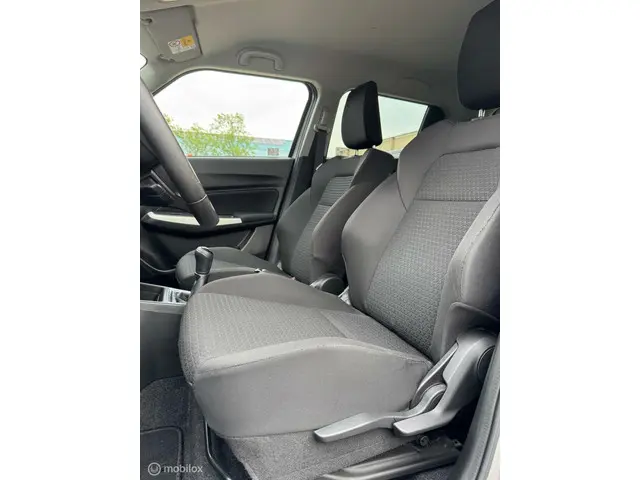 Suzuki Swift 1.2 Select Smart Hybrid 2020 Benzine 20