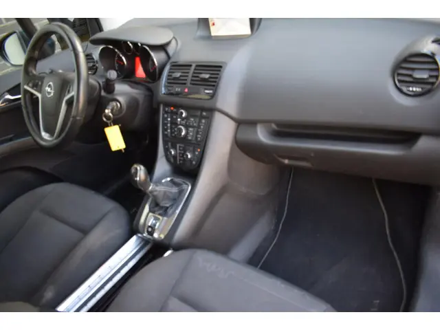 Opel Meriva 1.4 Turbo Berlin 2013 Benzine 9