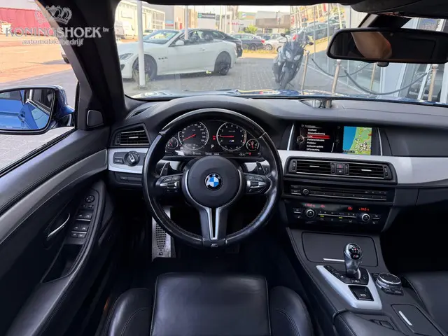 BMW M5 5-serie Competition Package 2015 Benzine 14