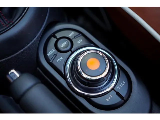 MINI Cooper S Cabrio Mini 2.0 Hammersmith 2021 Benzine 52