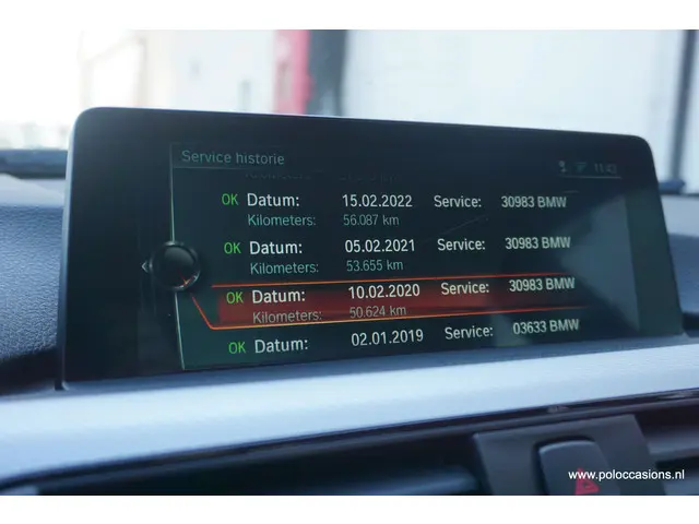 BMW 3 Serie 320i 2017 Benzine 14