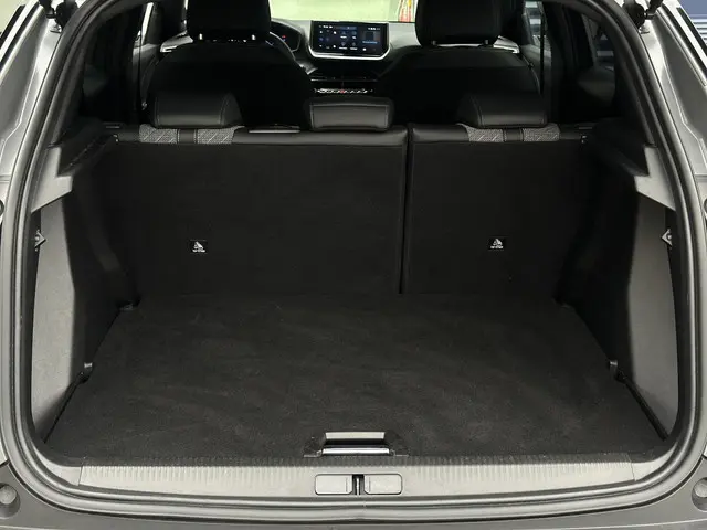 Peugeot 2008 1.2 PureTech 100 Allure 2024 Benzine 9