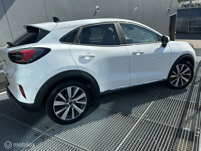 Ford Puma 1.0 EcoBoost Hybrid 2022 Benzine 6