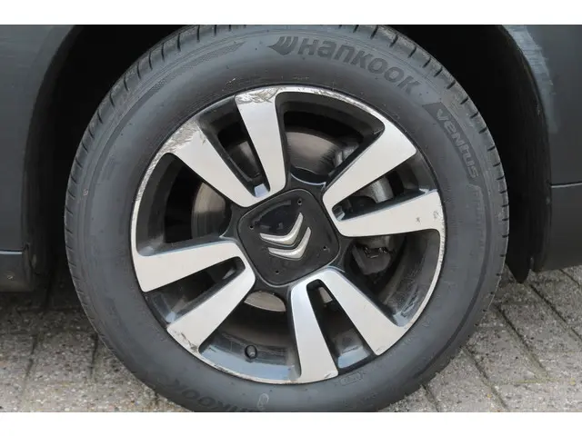 Citroën C3 Aircross 1.2 PureTech S&S Feel 2017 Benzine 28