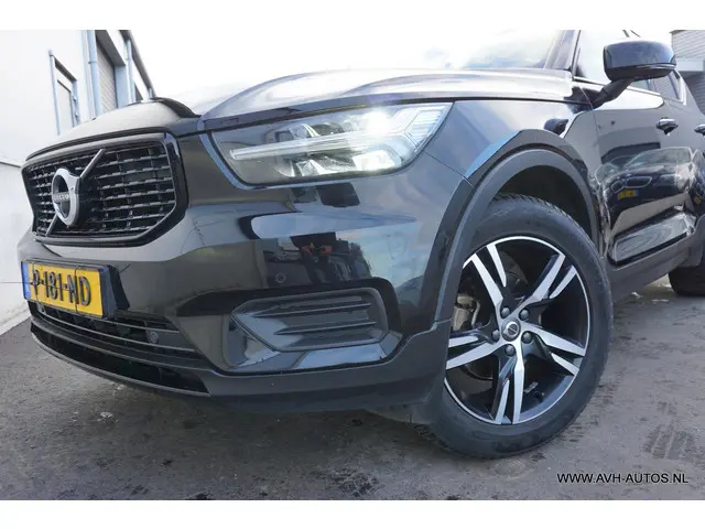 Volvo XC40 1.5 T2 R-Design 2022 Benzine 13