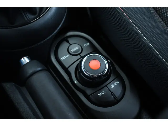 MINI Cooper Cabrio Mini 1.5 136pk 2020 Benzine 47