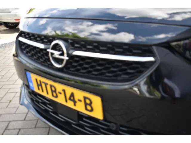 Opel Corsa 1.2 GS Line 2023 Benzine 9