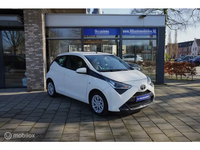 Toyota Aygo 1.0 VVT-i x-joy|CAMERA|LED|2021|NAP 2021 Benzine 4
