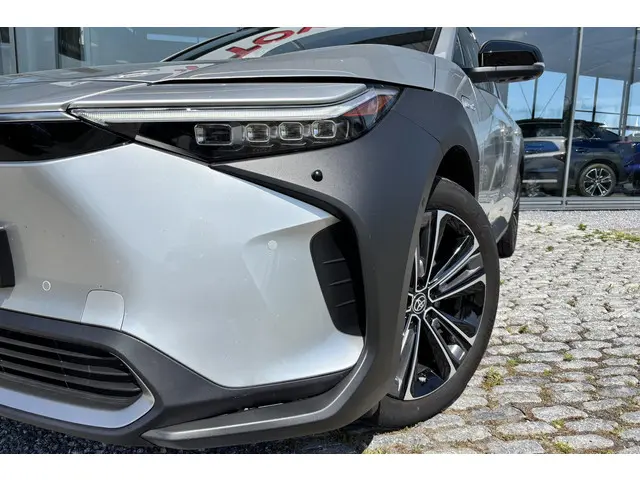 Toyota bZ4X Premium 71 kWh 2024 Elektrisch 5