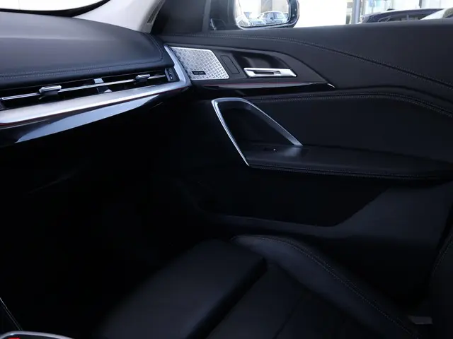 BMW X1 xDrive30e 2022 Hybride Benzine 36