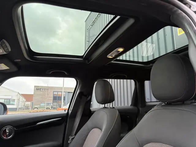 MINI One Mini 1.2 Chili Business *pano 2016 Benzine 12