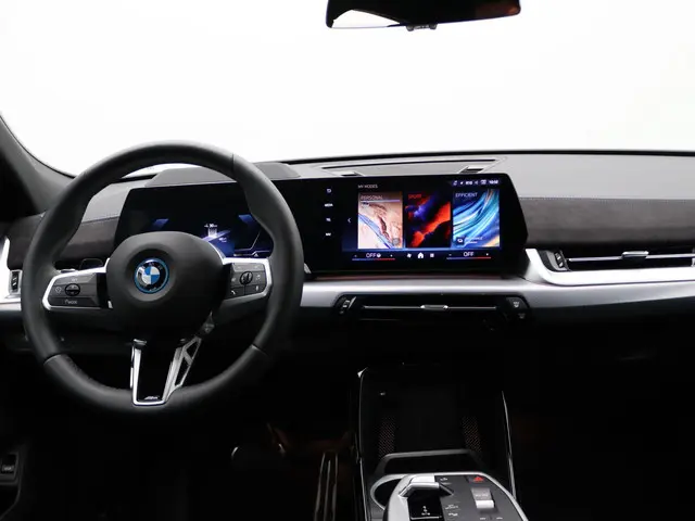 BMW iX2 eDrive20 2024 Elektrisch 12