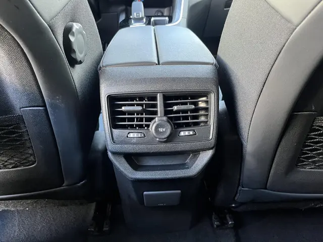 Peugeot 3008 1.6 PureTech GT Line 2020 Benzine 35