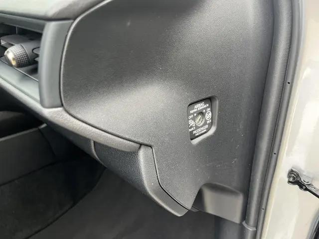 Lexus UX 250h Luxury Line 2020 Hybride Benzine 71