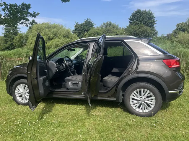 Volkswagen T-Roc 1.5 TSI Style DSG 2020 Benzine 8