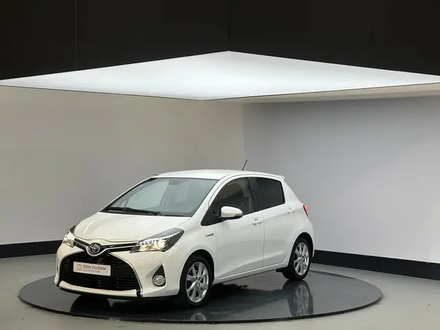 Toyota Yaris 1.5 Hybrid Comfort 2015 Hybride Benzine 3