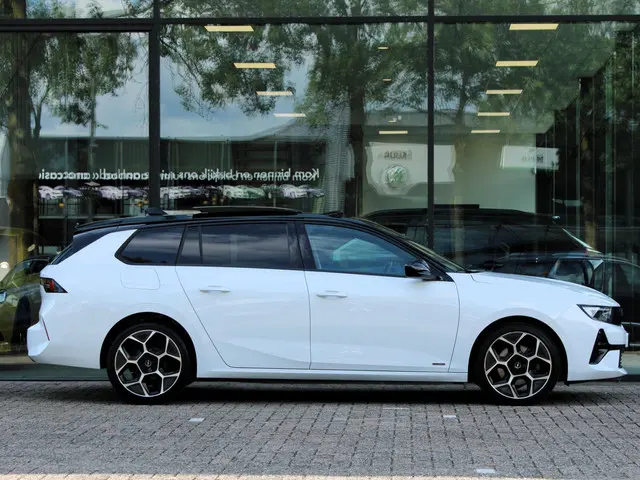 Opel Astra Sports Tourer 1.2 Turbo Ultimate 2023 Benzine 6