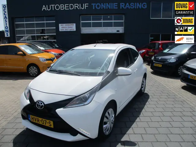 Toyota Aygo 1.0 VVT-i x-now 2016 Benzine