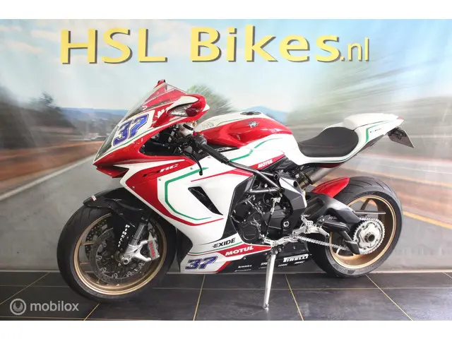 MV Agusta F3 800 EAS RC edition 2015 Benzine 5