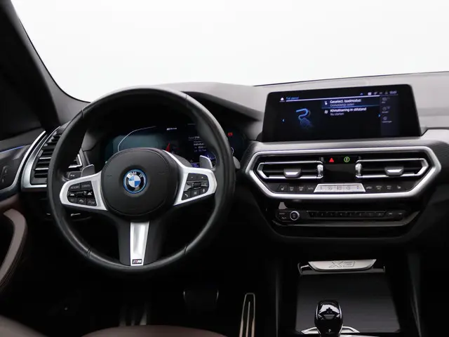 BMW X3 xDrive30e 2023 Hybride Benzine 28