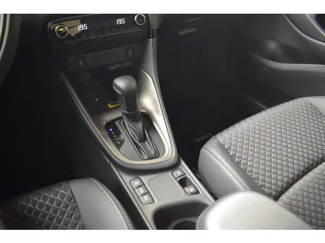 Mazda 2 Hybrid 1.5 Homura Plus 2025 Hybride Benzine 22