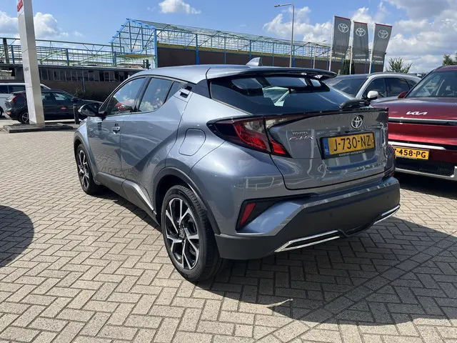 Toyota C-HR 2.0 Hybrid Dynamic 2020 Hybride Benzine 34