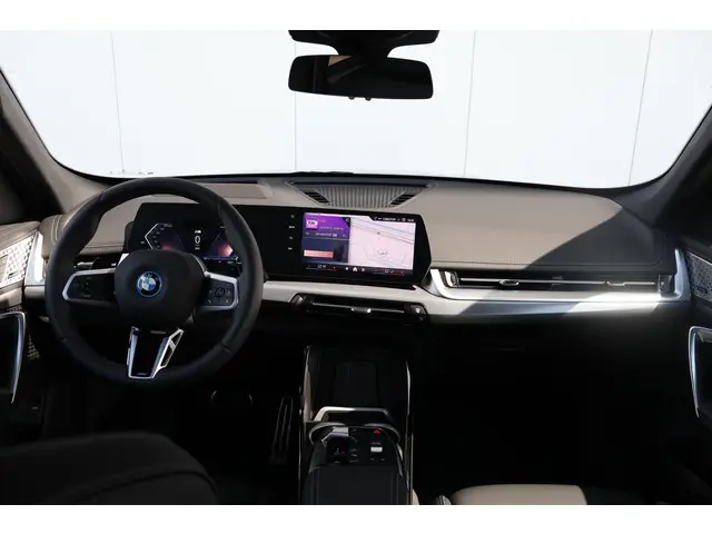 BMW X1 xDrive30e 2025 Hybride Benzine 21