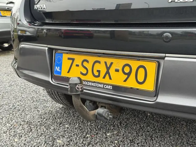 Toyota Auris 1.8 Hybrid Executive 2013 Hybride Benzine 31