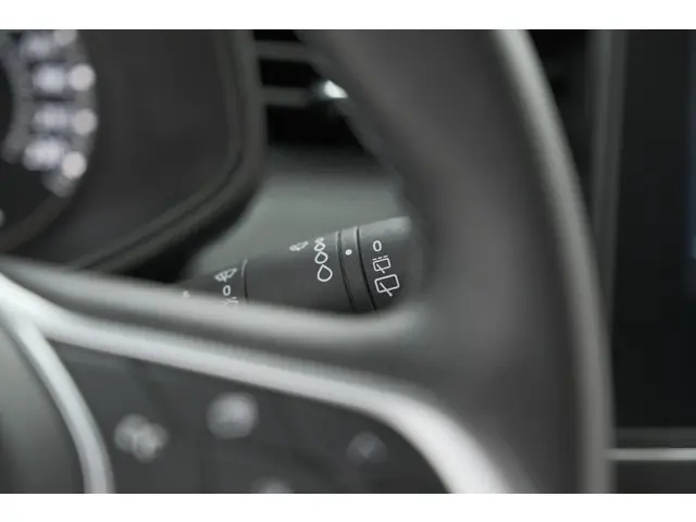 Renault Clio TCe 90 Zen 2021 Benzine 28