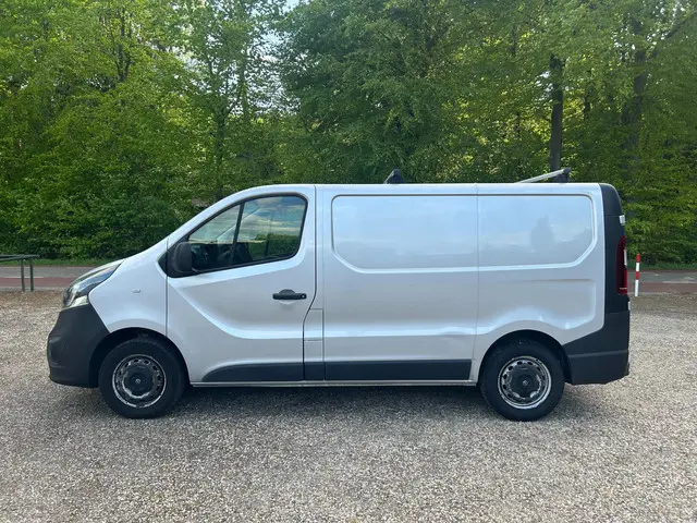 Opel Vivaro 2