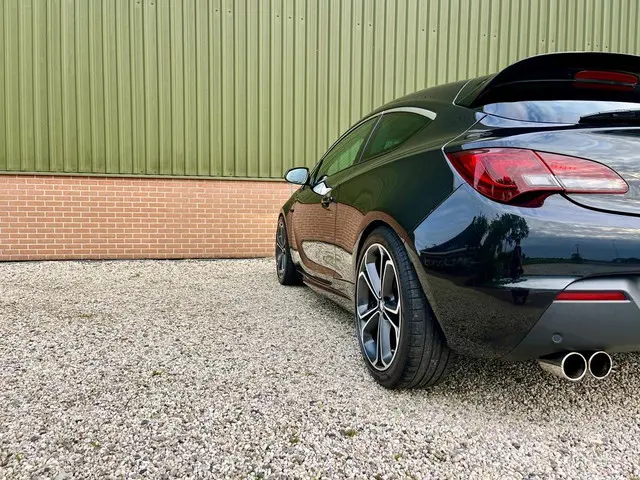 Opel Astra GTC 1.6 Turbo Sport - OPC Pakket 2012 Benzine 20