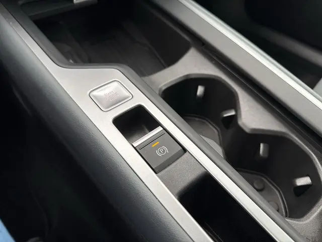 Volkswagen Passat Variant 1.5 eTSI Business 2024 Benzine 24