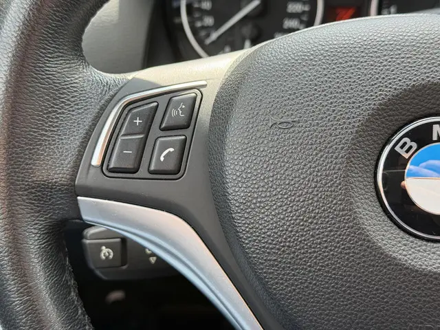 BMW X1 sDrive20i Business 2014 Benzine 14