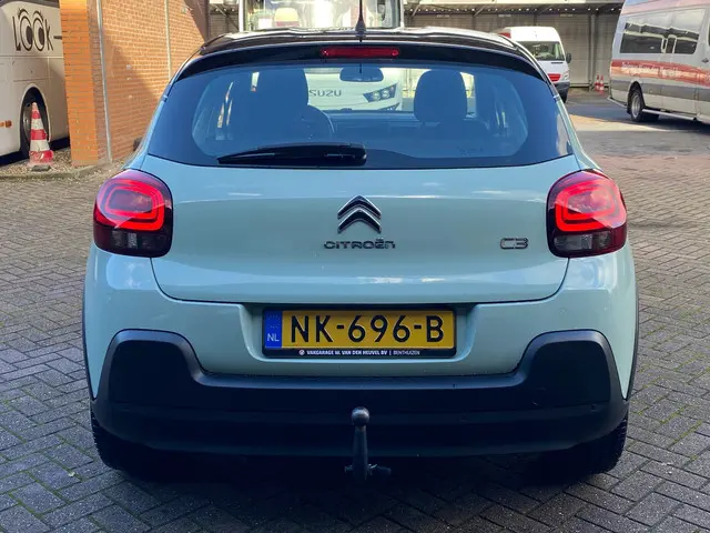 Citroën C3 1.2 PureTech Shine 2017 Benzine 29