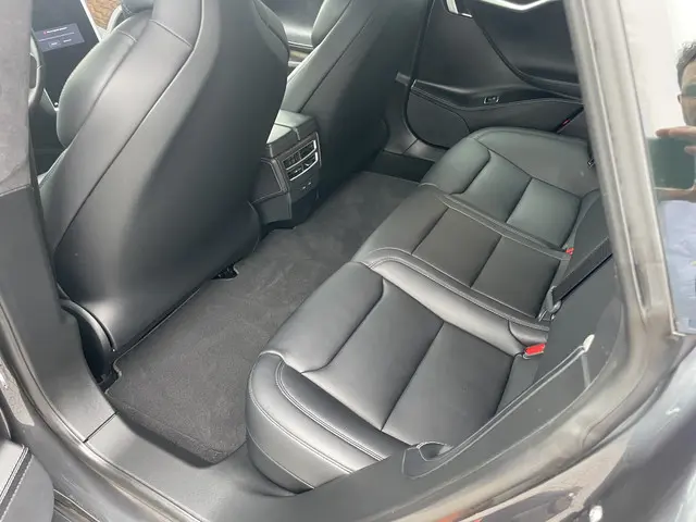 Tesla Model S 75D Base 2018 Elektrisch 7