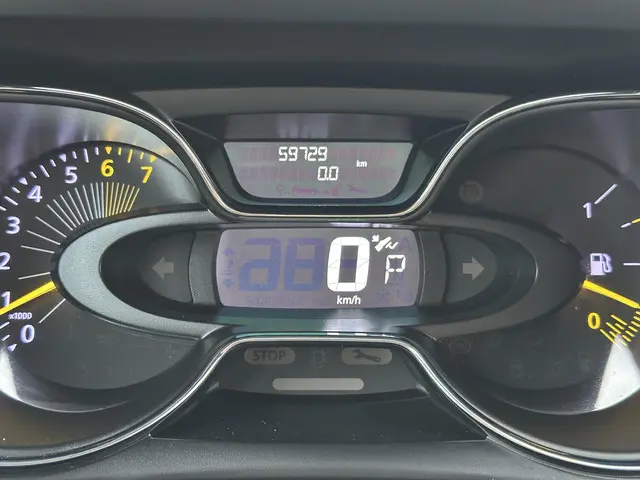 Renault Captur TCe 120 Expression 2014 Benzine 17