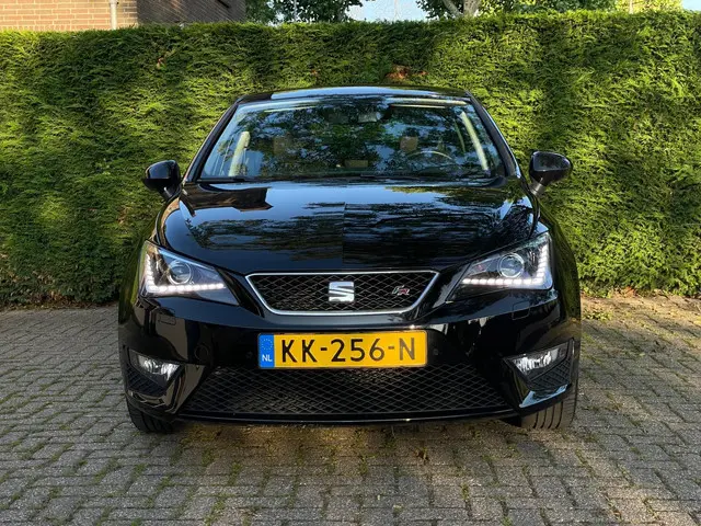 SEAT Ibiza 1.0 EcoTSI FR |LED|Carplay|PDC| 2016 Benzine 2
