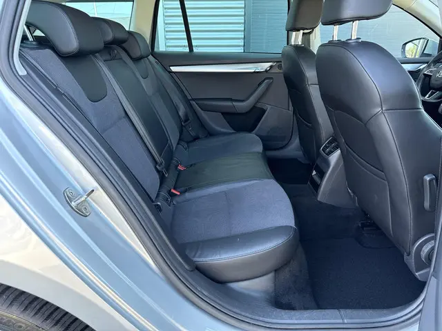Škoda Octavia Combi 1.5 TSI Gr. BNS Edition 2020 Benzine 28