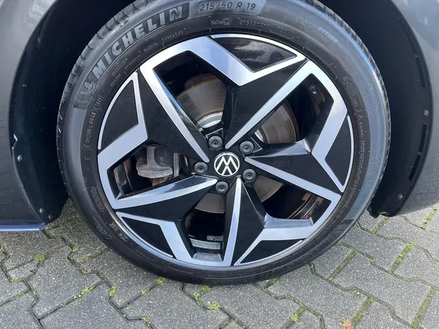 Volkswagen ID.3 First Plus 58 kWh 2020 Elektrisch 8