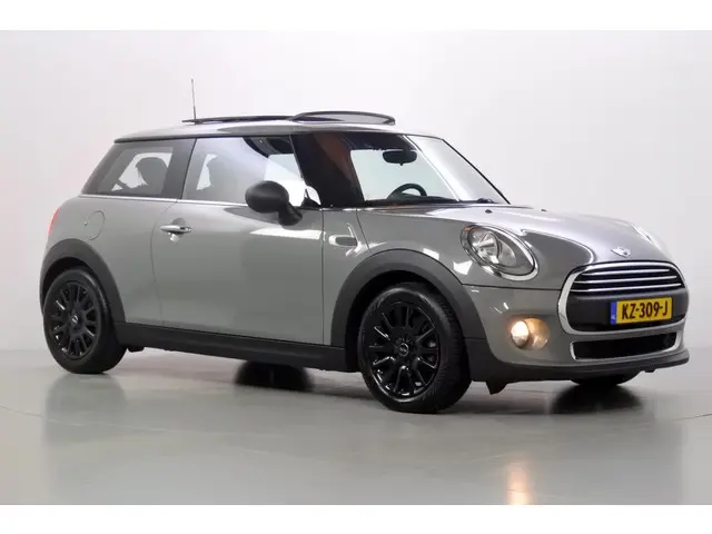 MINI One Mini 102pk BNS 2017 Benzine 38