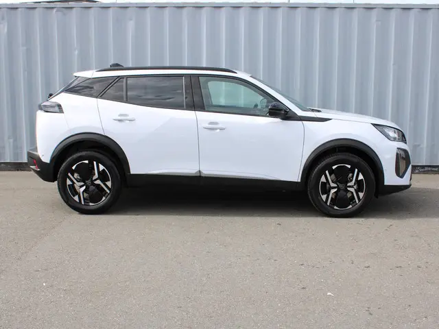 Peugeot 2008 1.2 Hybrid 145 Allure 2025 Hybride Benzine 8
