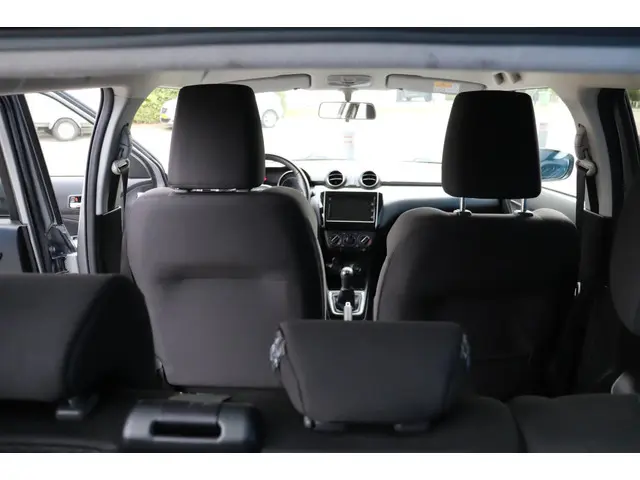 Suzuki Swift 1.2 Select 2018 Benzine 15