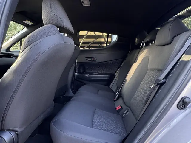 Toyota C-HR 1.8 Hybrid Style 2019 Hybride Benzine 4