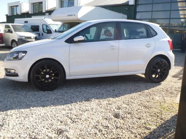 Volkswagen Polo 1.2 TSI Comfortline 2017 Benzine 6