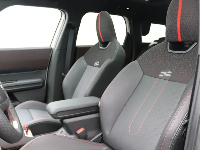 MINI Countryman C 2025 Benzine 13