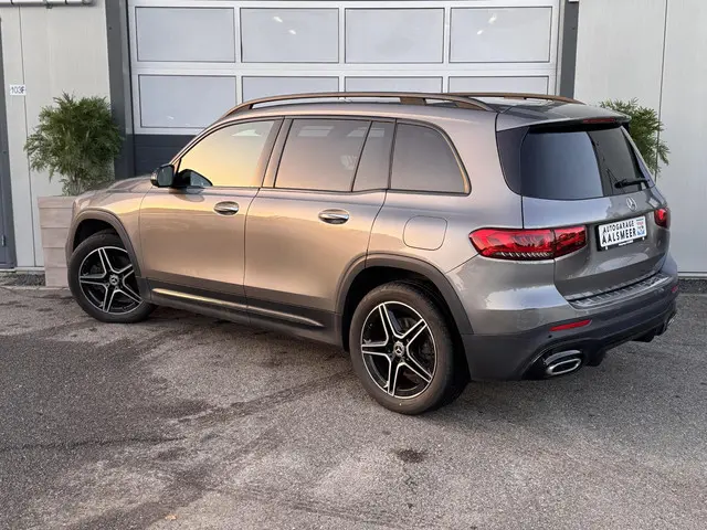 Mercedes-Benz GLB 250 4MATIC Premium Plus 2020 Benzine 4