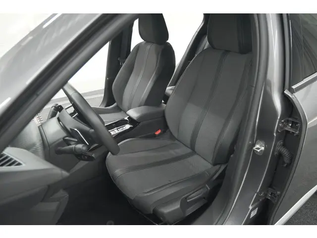 Peugeot 2008 PureTech 130 EAT8 Allure 2023 Benzine 28